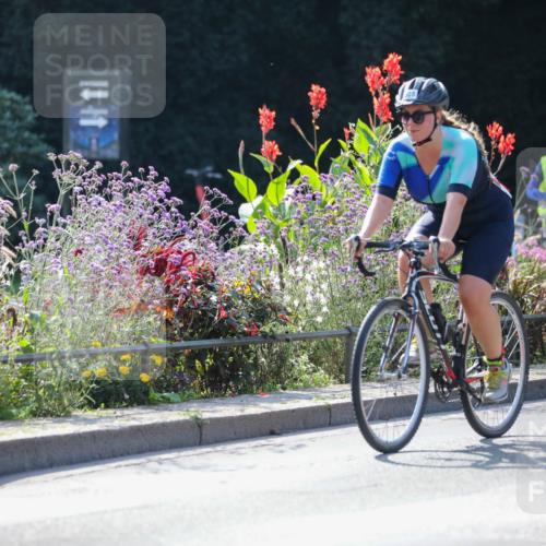 08.09.2024 - Stadtparktriathlon Zöllner http://msf.ph/oto/6991249 08.09.2024 11:30:20 Radfahren 528, 531, 576, 605, 621, 648 meine-sportfotos.de