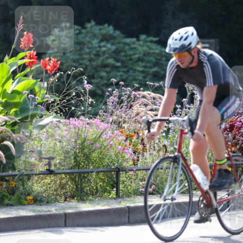 08.09.2024 - Stadtparktriathlon Zöllner http://msf.ph/oto/6991262 08.09.2024 11:30:30 Radfahren 487, 524, 531, 541, 588, 606 meine-sportfotos.de