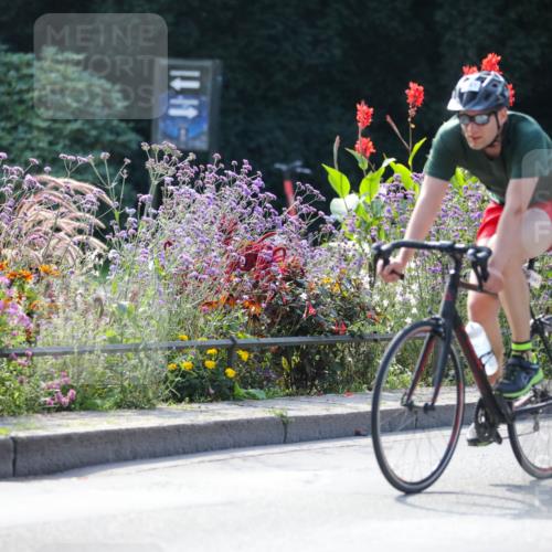 08.09.2024 - Stadtparktriathlon Zöllner http://msf.ph/oto/6991280 08.09.2024 11:30:38 Radfahren 524, 541, 588, 606 meine-sportfotos.de