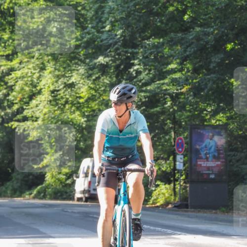 08.09.2024 - Stadtparktriathlon Zöllner http://msf.ph/oto/6991288 08.09.2024 10:24:28 Radfahren 356 meine-sportfotos.de