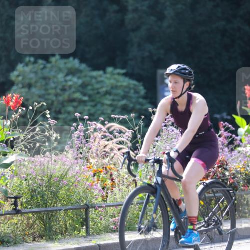 08.09.2024 - Stadtparktriathlon Zöllner http://msf.ph/oto/6991300 08.09.2024 11:31:02 Radfahren 529, 573, 627 meine-sportfotos.de