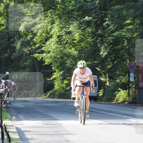 08.09.2024 - Stadtparktriathlon Zöllner http://msf.ph/oto/6991327 08.09.2024 10:24:49 Radfahren 186, 329 meine-sportfotos.de