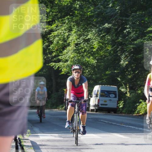 08.09.2024 - Stadtparktriathlon Zöllner http://msf.ph/oto/6991347 08.09.2024 10:25:04 Radfahren 206, 220, 236, 247, 271, 275, 278, 292, 360, 362 meine-sportfotos.de