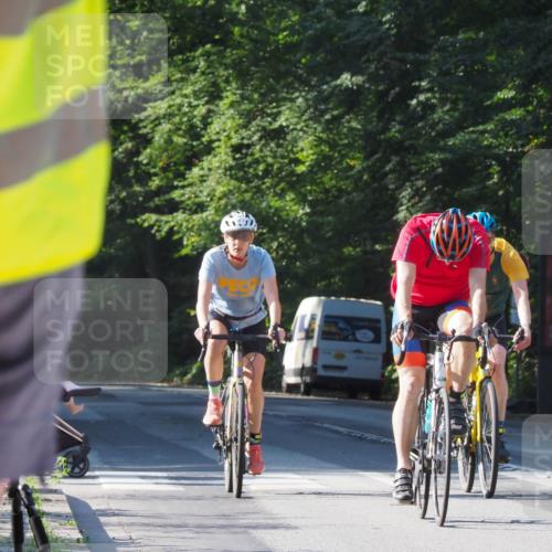08.09.2024 - Stadtparktriathlon Zöllner http://msf.ph/oto/6991385 08.09.2024 10:25:07 Radfahren 206, 220, 236, 247, 275, 278, 292, 360, 362 meine-sportfotos.de