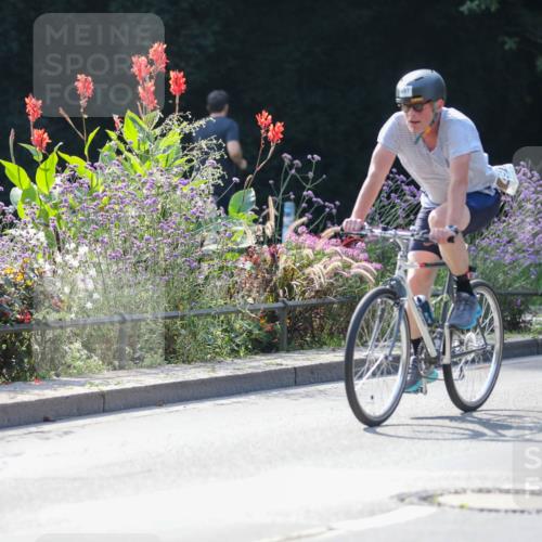 08.09.2024 - Stadtparktriathlon Zöllner http://msf.ph/oto/6991470 08.09.2024 11:32:48 Radfahren 497, 598, 609 meine-sportfotos.de