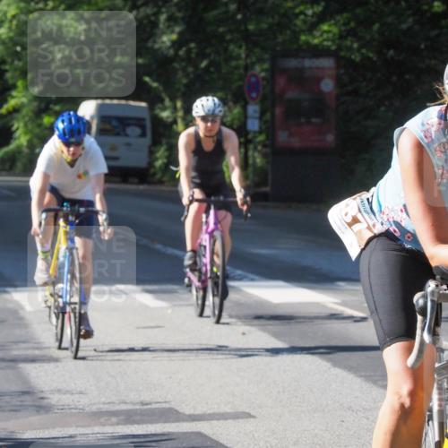 08.09.2024 - Stadtparktriathlon Zöllner http://msf.ph/oto/6991655 08.09.2024 10:27:24 Radfahren 182, 235, 248, 287, 304, 311, 321, 322, 332, 357 meine-sportfotos.de