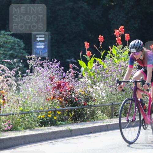 08.09.2024 - Stadtparktriathlon Zöllner http://msf.ph/oto/6991657 08.09.2024 11:34:03 Radfahren 581, 608, 625, 630 meine-sportfotos.de