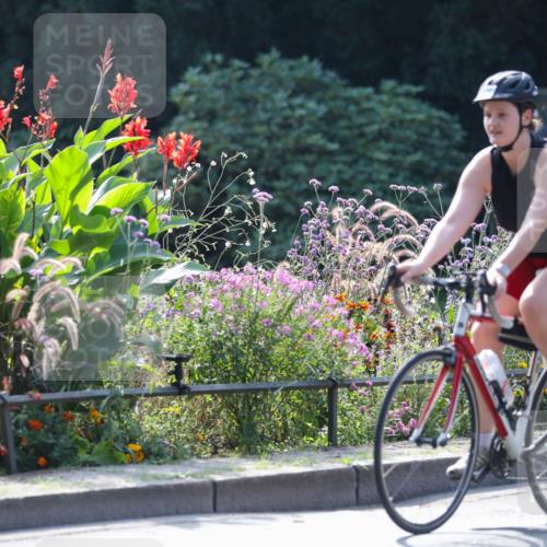 08.09.2024 - Stadtparktriathlon Zöllner http://msf.ph/oto/6991714 08.09.2024 11:34:21 Radfahren 498, 600, 721 meine-sportfotos.de