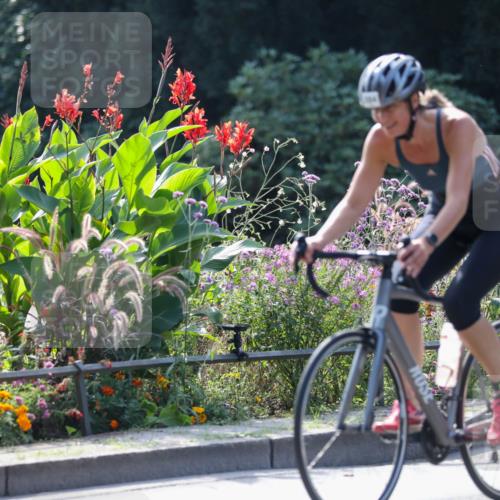 08.09.2024 - Stadtparktriathlon Zöllner http://msf.ph/oto/6991726 08.09.2024 11:34:40 Radfahren 584, 597 meine-sportfotos.de