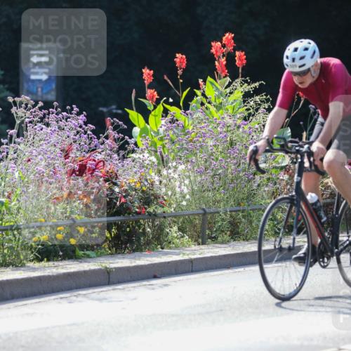 08.09.2024 - Stadtparktriathlon Zöllner http://msf.ph/oto/6991763 08.09.2024 11:35:01 Radfahren 509, 641, 675 meine-sportfotos.de