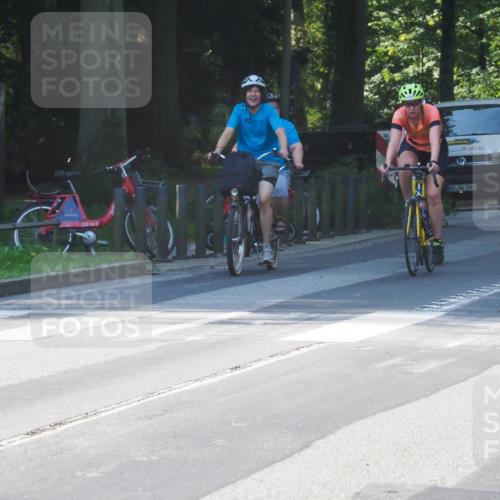 08.09.2024 - Stadtparktriathlon Zöllner http://msf.ph/oto/6991809 08.09.2024 10:27:59 Radfahren 251, 283, 285, 286, 312, 341, 349 meine-sportfotos.de