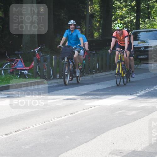 08.09.2024 - Stadtparktriathlon Zöllner http://msf.ph/oto/6991813 08.09.2024 10:27:59 Radfahren 251, 283, 285, 286, 312, 341, 349 meine-sportfotos.de