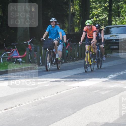 08.09.2024 - Stadtparktriathlon Zöllner http://msf.ph/oto/6991816 08.09.2024 10:27:59 Radfahren 251, 283, 285, 286, 312, 341, 349 meine-sportfotos.de