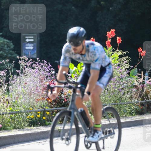 08.09.2024 - Stadtparktriathlon Zöllner http://msf.ph/oto/6991859 08.09.2024 11:37:38 Radfahren 528, 563, 574, 587, 634, 653, 679, 680, 686, 695, 704, 741 meine-sportfotos.de