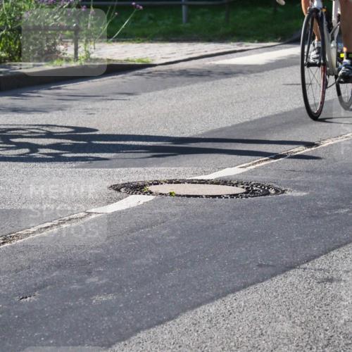 08.09.2024 - Stadtparktriathlon Zöllner http://msf.ph/oto/6991921 08.09.2024 10:28:03 Radfahren 251, 283, 285, 286, 312, 349 meine-sportfotos.de