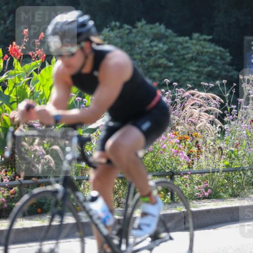 08.09.2024 - Stadtparktriathlon Zöllner http://msf.ph/oto/6991986 08.09.2024 11:38:10 Radfahren 645, 663, 694 meine-sportfotos.de