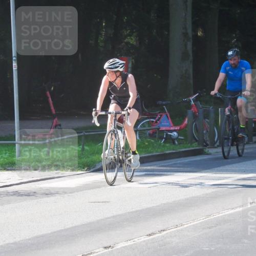 08.09.2024 - Stadtparktriathlon Zöllner http://msf.ph/oto/6991996 08.09.2024 10:28:11 Radfahren 183, 196, 285, 299, 307, 318, 349 meine-sportfotos.de
