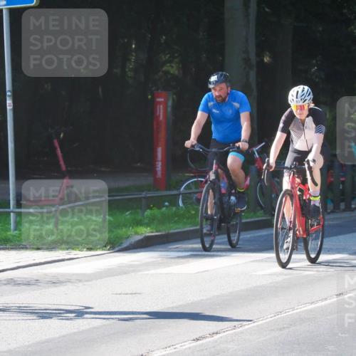 08.09.2024 - Stadtparktriathlon Zöllner http://msf.ph/oto/6992014 08.09.2024 10:28:12 Radfahren 183, 196, 299, 307, 318, 349 meine-sportfotos.de