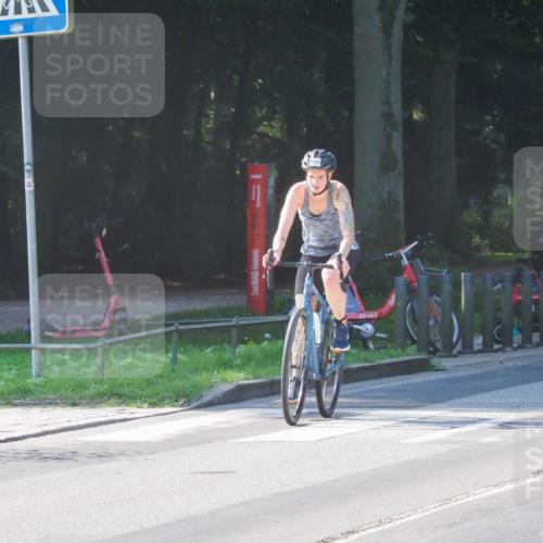 08.09.2024 - Stadtparktriathlon Zöllner http://msf.ph/oto/6992065 08.09.2024 10:28:27 Radfahren 246, 305, 310, 348 meine-sportfotos.de