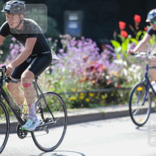 08.09.2024 - Stadtparktriathlon Zöllner http://msf.ph/oto/6992066 08.09.2024 11:39:08 Radfahren 613, 621, 636, 648, 668, 706, 715 meine-sportfotos.de