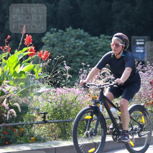 08.09.2024 - Stadtparktriathlon Zöllner http://msf.ph/oto/6992098 08.09.2024 11:39:18 Radfahren 613, 728 meine-sportfotos.de