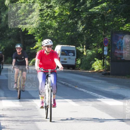 08.09.2024 - Stadtparktriathlon Zöllner http://msf.ph/oto/6992108 08.09.2024 10:28:41 Radfahren 227, 233, 264, 363 meine-sportfotos.de
