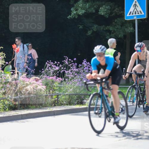 08.09.2024 - Stadtparktriathlon Zöllner http://msf.ph/oto/6992124 08.09.2024 11:40:03 Radfahren 593, 598, 642, 657, 671, 683, 688, 691, 692, 693, 714 meine-sportfotos.de