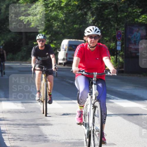 08.09.2024 - Stadtparktriathlon Zöllner http://msf.ph/oto/6992129 08.09.2024 10:28:42 Radfahren 227, 233, 264, 274, 363 meine-sportfotos.de