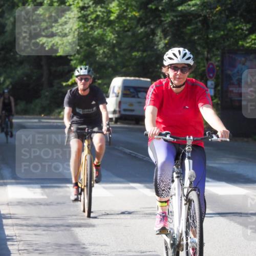 08.09.2024 - Stadtparktriathlon Zöllner http://msf.ph/oto/6992133 08.09.2024 10:28:43 Radfahren 227, 233, 264, 274, 363 meine-sportfotos.de