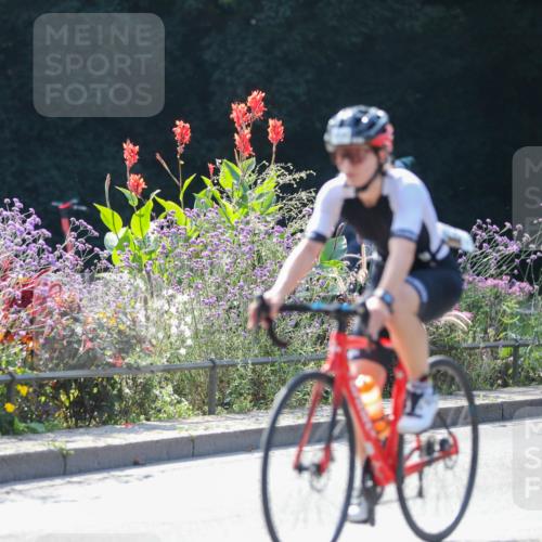 08.09.2024 - Stadtparktriathlon Zöllner http://msf.ph/oto/6992134 08.09.2024 11:40:05 Radfahren 571, 593, 598, 642, 657, 671, 683, 688, 691, 692, 693, 714 meine-sportfotos.de