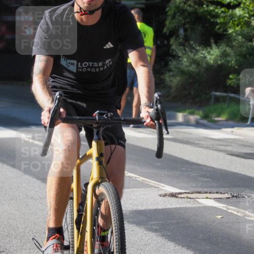 08.09.2024 - Stadtparktriathlon Zöllner http://msf.ph/oto/6992140 08.09.2024 10:28:44 Radfahren 227, 233, 264, 274, 363 meine-sportfotos.de