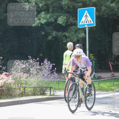 08.09.2024 - Stadtparktriathlon Zöllner http://msf.ph/oto/6992176 08.09.2024 11:40:17 Radfahren 571, 573, 684, 697, 708, 719, 731 meine-sportfotos.de