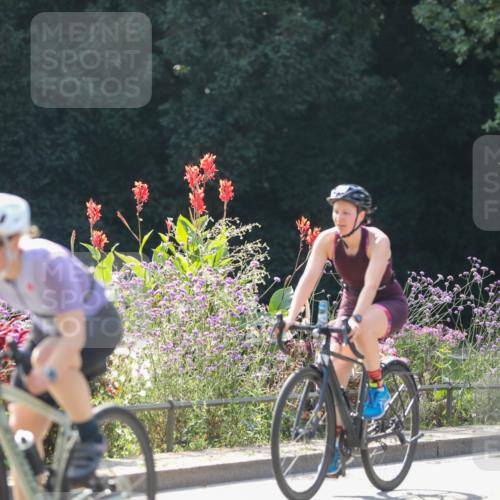 08.09.2024 - Stadtparktriathlon Zöllner http://msf.ph/oto/6992182 08.09.2024 11:40:17 Radfahren 571, 573, 684, 697, 708, 719, 731 meine-sportfotos.de
