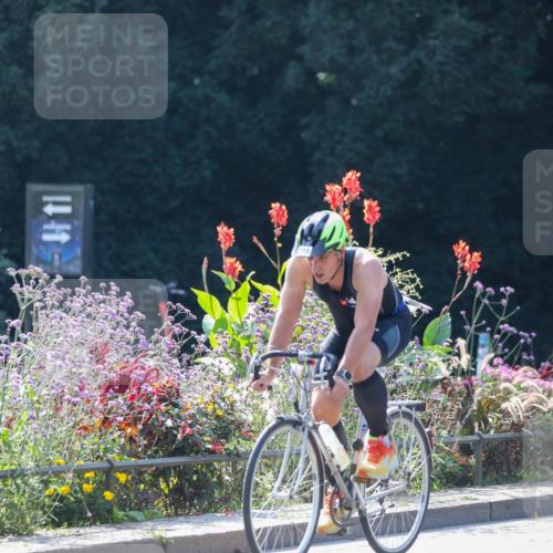 08.09.2024 - Stadtparktriathlon Zöllner http://msf.ph/oto/6992213 08.09.2024 11:40:23 Radfahren 576, 592, 719, 731 meine-sportfotos.de
