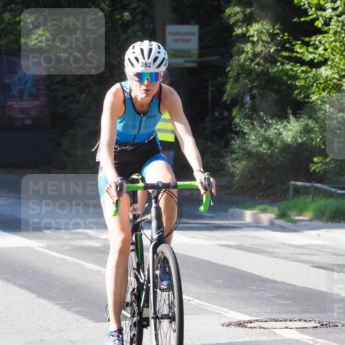 08.09.2024 - Stadtparktriathlon Zöllner http://msf.ph/oto/6992249 08.09.2024 10:29:07 Radfahren 293, 352, 1937 meine-sportfotos.de