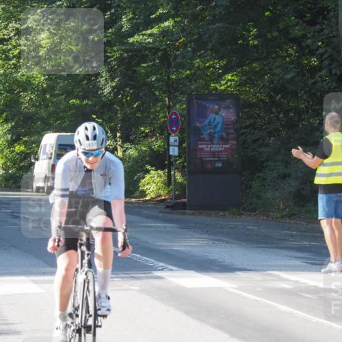 08.09.2024 - Stadtparktriathlon Zöllner http://msf.ph/oto/6992261 08.09.2024 10:29:10 Radfahren 293, 352, 1937 meine-sportfotos.de