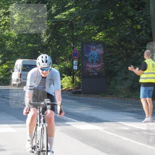 08.09.2024 - Stadtparktriathlon Zöllner http://msf.ph/oto/6992266 08.09.2024 10:29:10 Radfahren 293, 352, 1937 meine-sportfotos.de