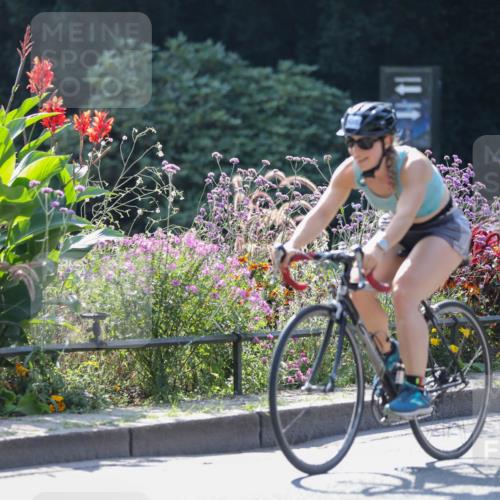 08.09.2024 - Stadtparktriathlon Zöllner http://msf.ph/oto/6992272 08.09.2024 11:41:10 Radfahren 635, 639 meine-sportfotos.de