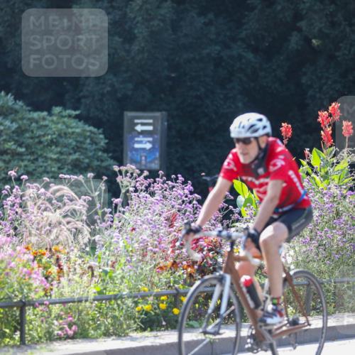 08.09.2024 - Stadtparktriathlon Zöllner http://msf.ph/oto/6992275 08.09.2024 11:43:35 Radfahren 589, 735 meine-sportfotos.de