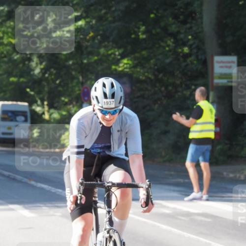 08.09.2024 - Stadtparktriathlon Zöllner http://msf.ph/oto/6992281 08.09.2024 10:29:11 Radfahren 293, 352, 1937 meine-sportfotos.de