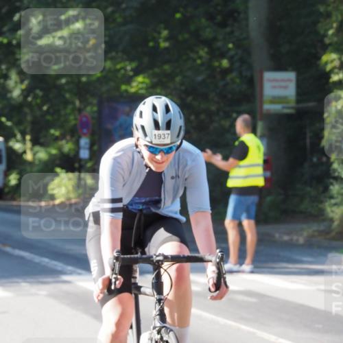 08.09.2024 - Stadtparktriathlon Zöllner http://msf.ph/oto/6992285 08.09.2024 10:29:11 Radfahren 293, 352, 1937 meine-sportfotos.de