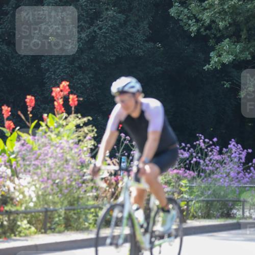 08.09.2024 - Stadtparktriathlon Zöllner http://msf.ph/oto/6992289 08.09.2024 11:43:50 Radfahren 586, 641, 644, 681, 689, 701, 702, 736 meine-sportfotos.de