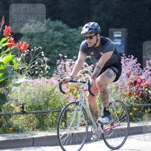 08.09.2024 - Stadtparktriathlon Zöllner http://msf.ph/oto/6992328 08.09.2024 11:44:14 Radfahren 687, 717 meine-sportfotos.de
