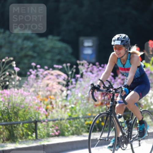 08.09.2024 - Stadtparktriathlon Zöllner http://msf.ph/oto/6992370 08.09.2024 11:45:11 Radfahren 570, 602, 620, 658, 663, 705, 747 meine-sportfotos.de