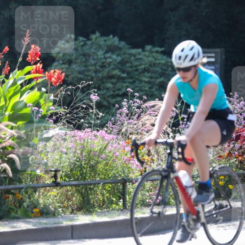 08.09.2024 - Stadtparktriathlon Zöllner http://msf.ph/oto/6992376 08.09.2024 11:45:13 Radfahren 570, 602, 620, 646, 658, 663, 705, 747 meine-sportfotos.de