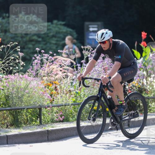 08.09.2024 - Stadtparktriathlon Zöllner http://msf.ph/oto/6992380 08.09.2024 11:45:16 Radfahren 602, 634, 646, 658, 663, 705, 747 meine-sportfotos.de