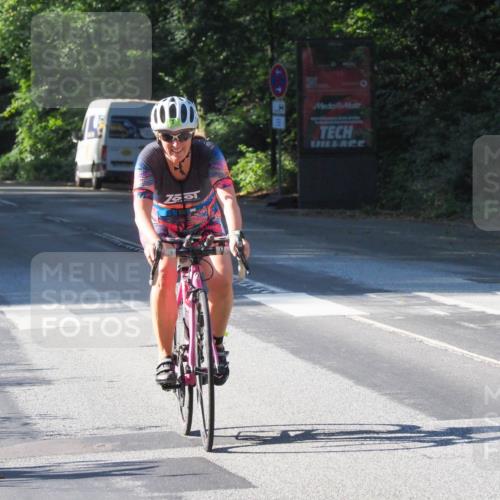 08.09.2024 - Stadtparktriathlon Zöllner http://msf.ph/oto/6992399 08.09.2024 10:29:54 Radfahren 209, 249, 338 meine-sportfotos.de