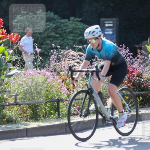 08.09.2024 - Stadtparktriathlon Zöllner http://msf.ph/oto/6992445 08.09.2024 11:46:12 Radfahren 610, 616, 645, 671, 715, 720, 728 meine-sportfotos.de