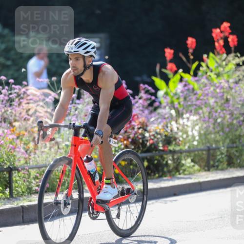 08.09.2024 - Stadtparktriathlon Zöllner http://msf.ph/oto/6992451 08.09.2024 11:46:13 Radfahren 610, 616, 645, 671, 715, 720, 728 meine-sportfotos.de