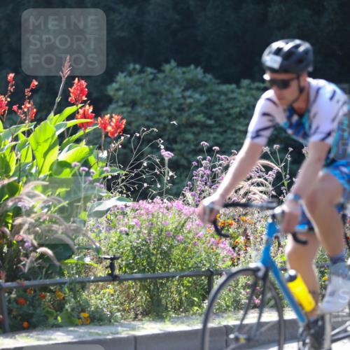 08.09.2024 - Stadtparktriathlon Zöllner http://msf.ph/oto/6992455 08.09.2024 11:46:14 Radfahren 610, 616, 645, 671, 715, 720, 728 meine-sportfotos.de